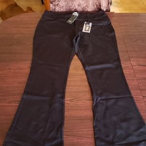 NWT Torrid 12R black pants